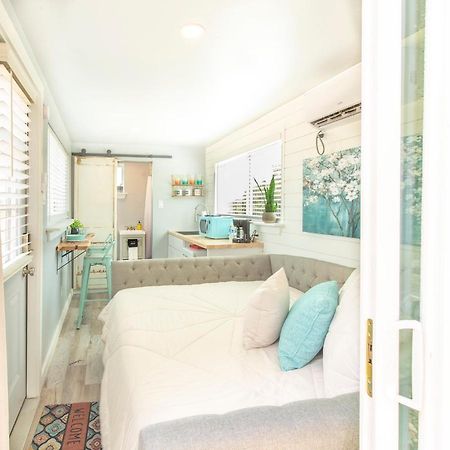 Вилла The Container Retreat @ 290 Wine Trail #1 Escape To Hye, Tx Экстерьер фото