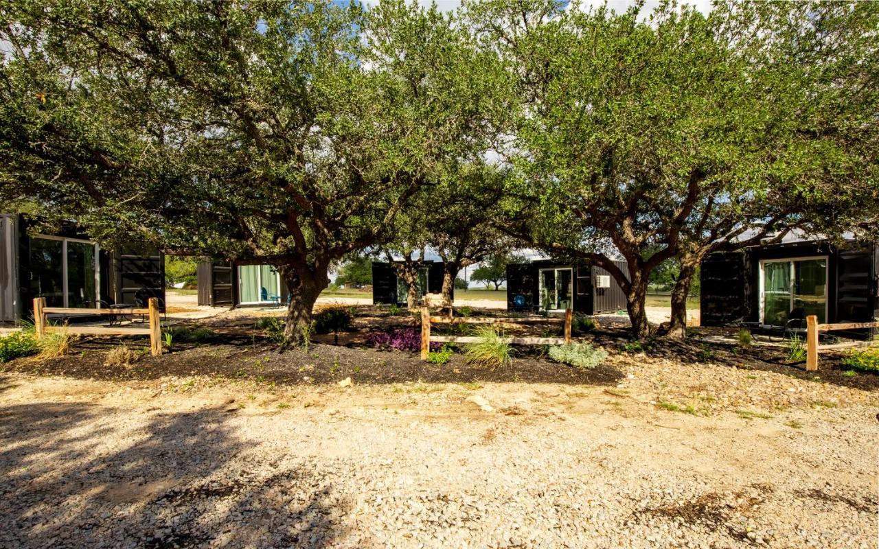Вилла The Container Retreat @ 290 Wine Trail #1 Escape To Hye, Tx Экстерьер фото
