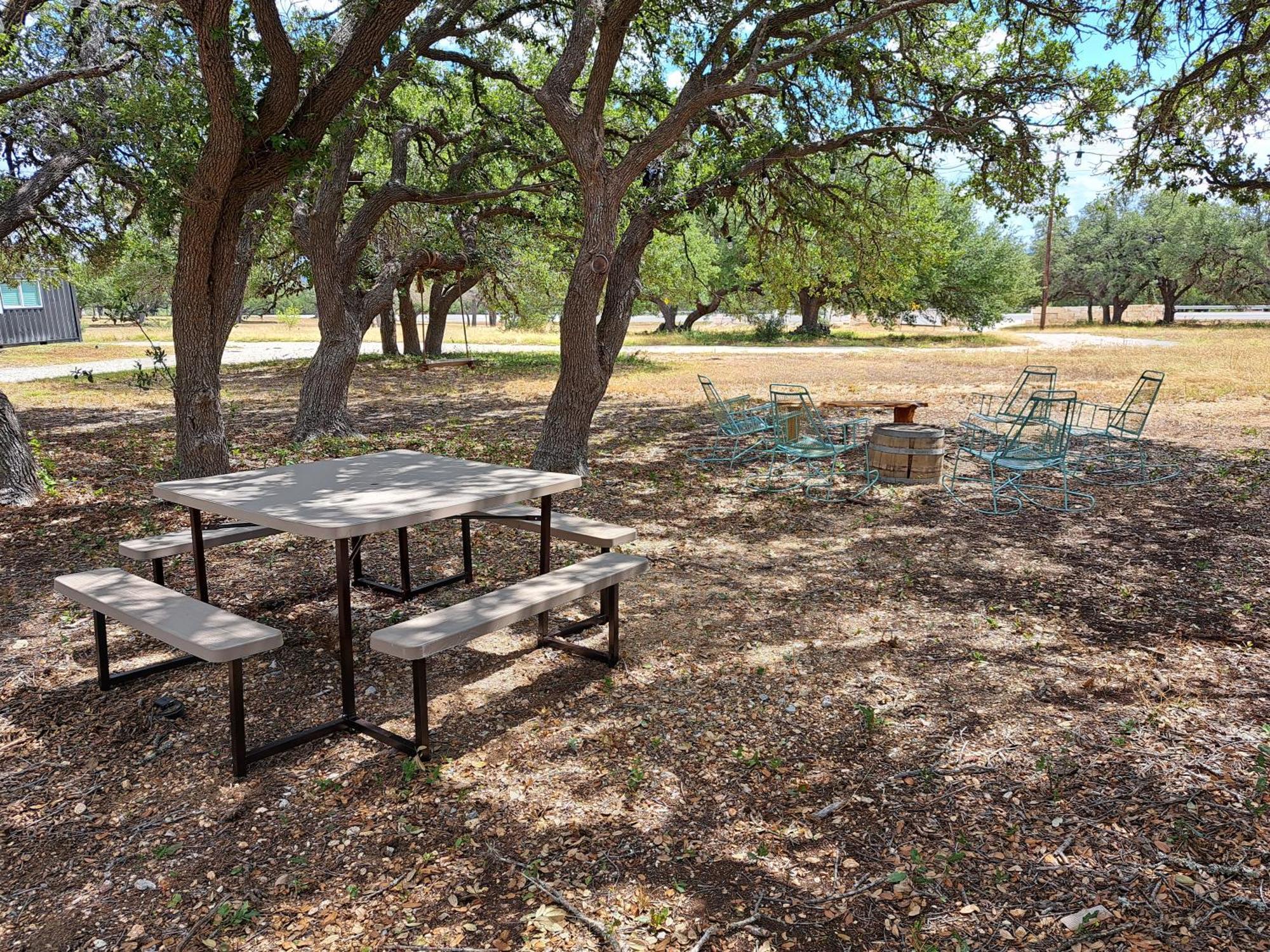 Вилла The Container Retreat @ 290 Wine Trail #1 Escape To Hye, Tx Экстерьер фото
